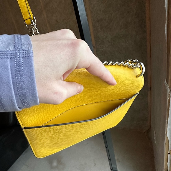 Kate Spade Remi Flap Sunflower Yellow Leather Crossbody Gold Chain Strap - Picture 12 of 13